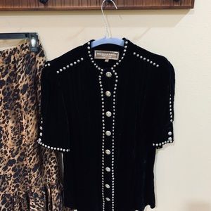 Double D Ranch Embellished Shirt Sleeved Blouse